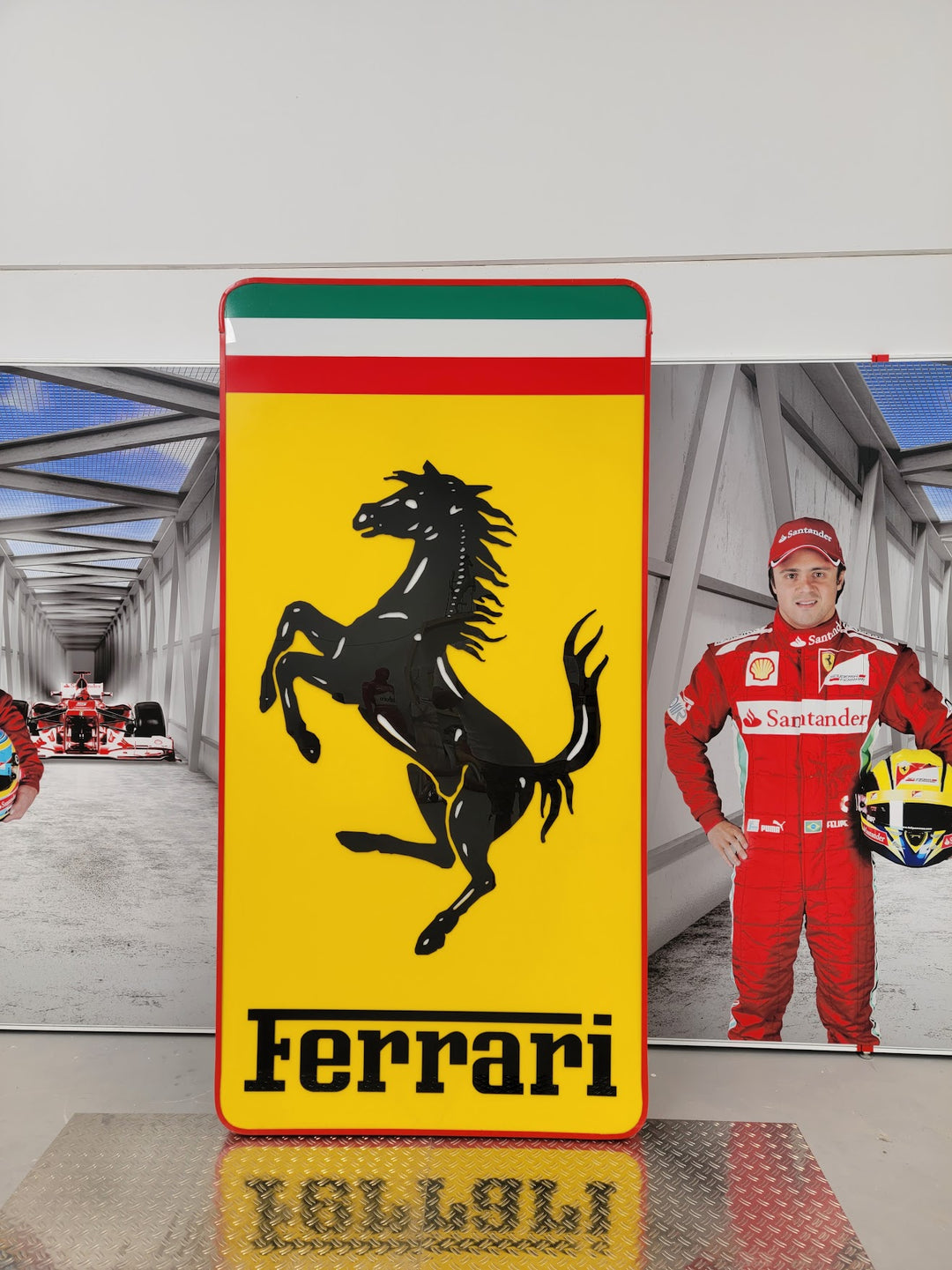 2013 Ferrari XXL official dealership illuminated sign – Formula 1