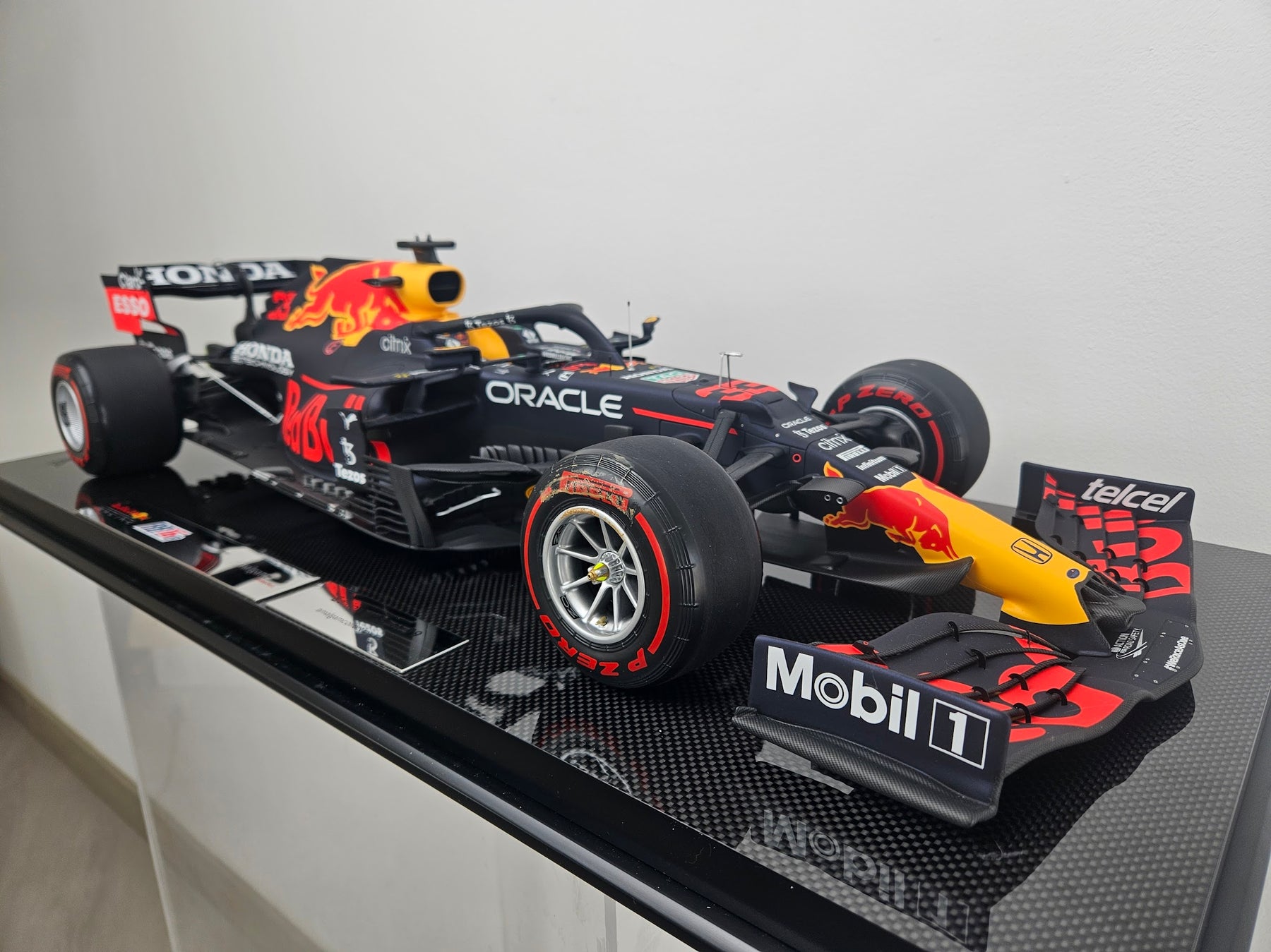 Red Bull Racing Honda RB16B - 2021 Abu Dhabi Grand Prix by Amalgam