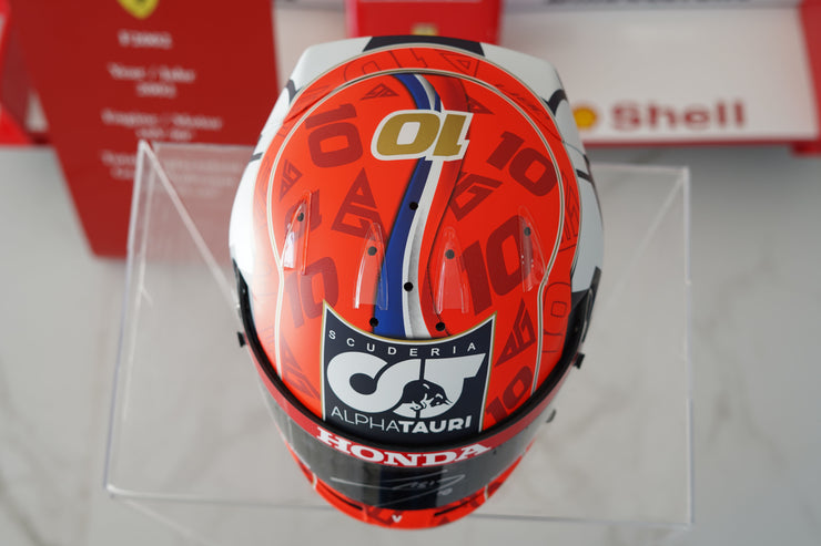 Mini Casque de F1 Formule 1 de AlphaTauri au GP France 2021 1:2 Bell signé par Pierre Gasly | LCS Mini Casque de F1 Formule 1 de AlphaTauri au GP France 2021 1:2 Bell signé par Pierre Gasly | LCS