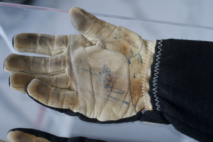 1987 Ayrton Senna Stand 21 race used gloves signed