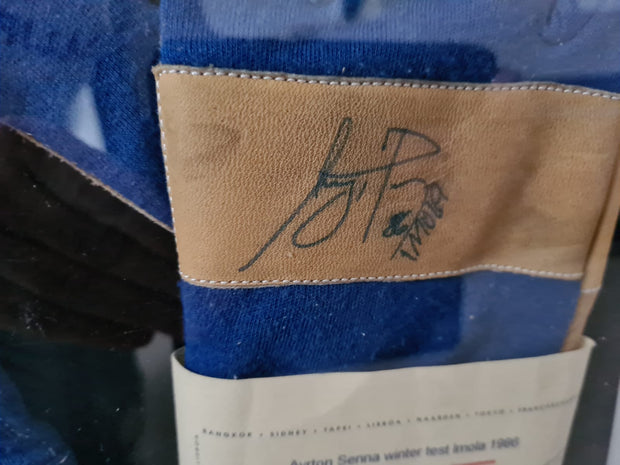 1986 Ayrton Senna Stand 21 used gloves signed