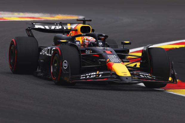 2021 Max Verstappen Red Bull Racing RB16 tire and rim