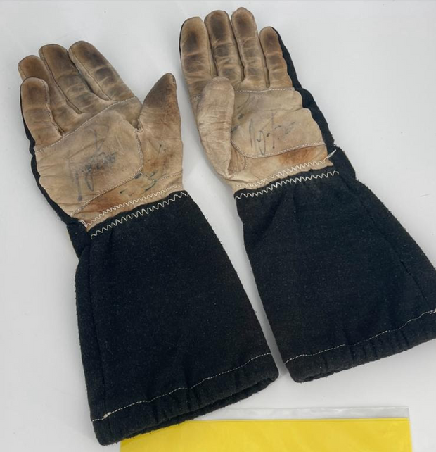 1987 Ayrton Senna Stand 21 race used gloves signed