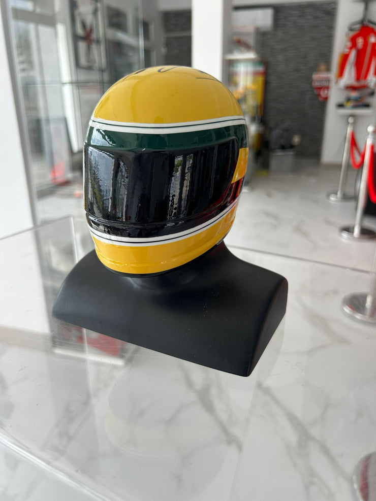 1992 McLaren MP4/7 wind tunnel figurine signed