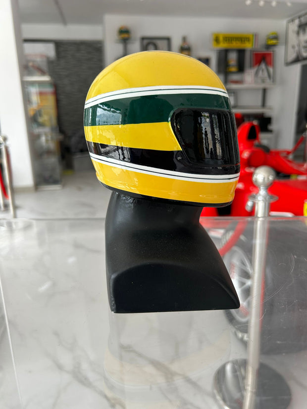 1992 McLaren MP4/7 wind tunnel figurine signed