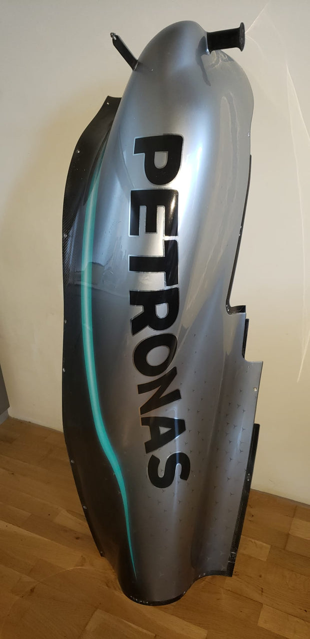 2019 Lewis Hamilton race used sidepod