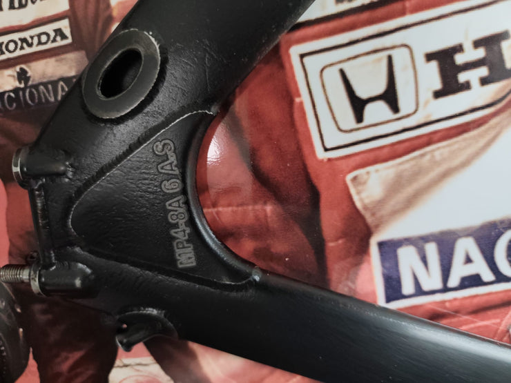 1993 Ayrton Senna wishbone Honda MP4 / 8 signed