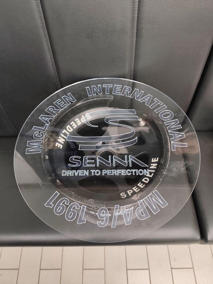 1991 Ayrton Senna rim table of the Mclaren MP4 / 6 signed