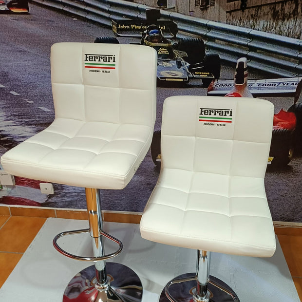 Set of 2 Scuderia Ferrari Modena Stools 1/9