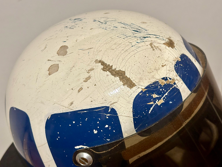 1978/1979 DIDIER PIRONI Original Race-Worn Helmet Tyrrell South Africa – Formula 1 Memorabilia 1978/1979 DIDIER PIRONI Original Race-Worn Helmet Tyrrell South Africa – Formula 1 Memorabilia