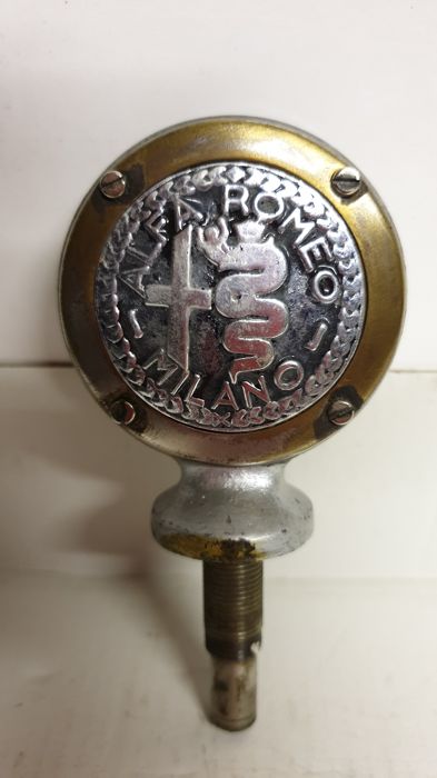 1930s/1940s Alfa Romeo mascot thermometer - Formula 1 Memorabilia
