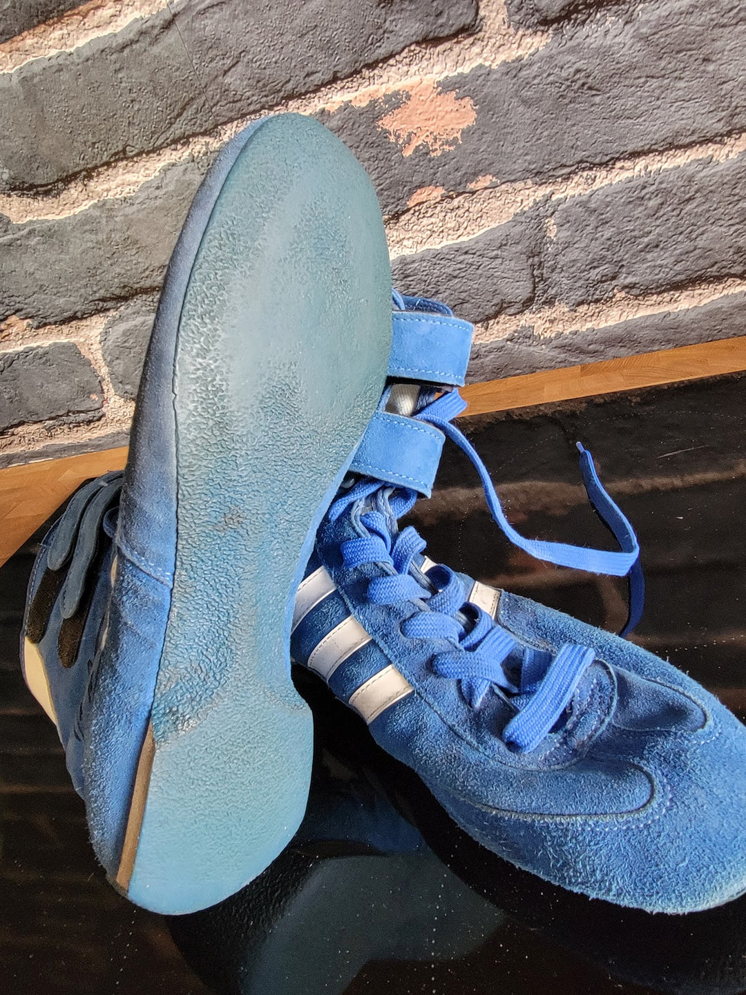 adidas gazelle silver green womens 1985 Ayrton Senna race used Adidas shoes Signed – Formula 1 Memorabilia