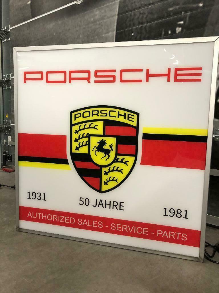 1980s Porsche official dealership illuminated sign – Formula 1