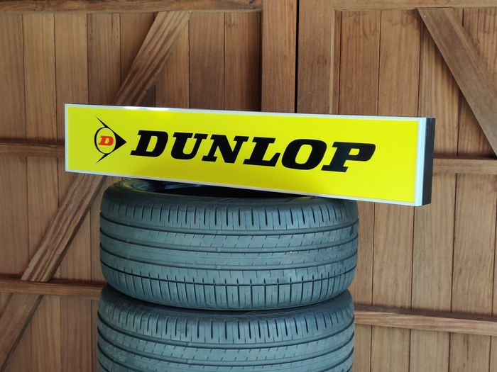 1990s Dunlop official illuminated neon sign