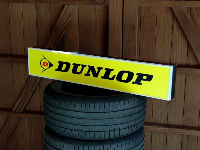 1990s Dunlop official illuminated neon sign