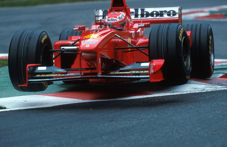 1998 Eddie Irvine race used helmet signed - Formula 1 Memorabilia