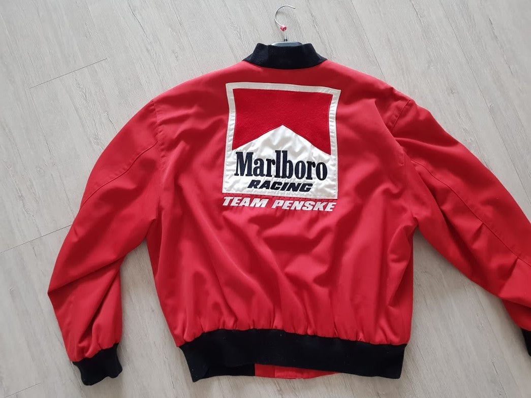 山*ん様 Hugo boss Marlboro Racing blouson j 1992 Ayrton Senna Hugo Boss worn jacket signed – Formula 1 Memorabilia