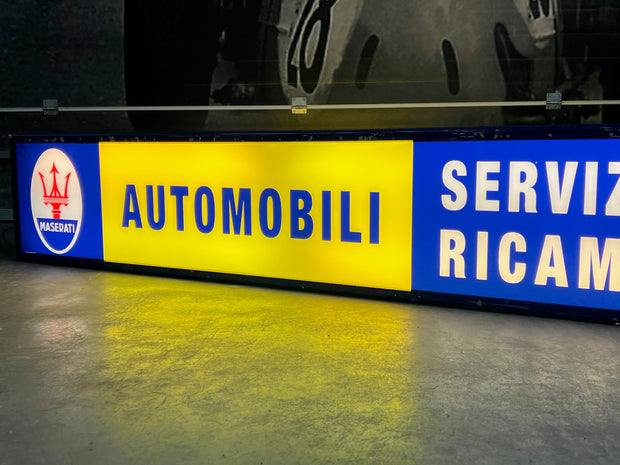 1981 Maserati official dealership “Servizio Ricambi” illuminated sign