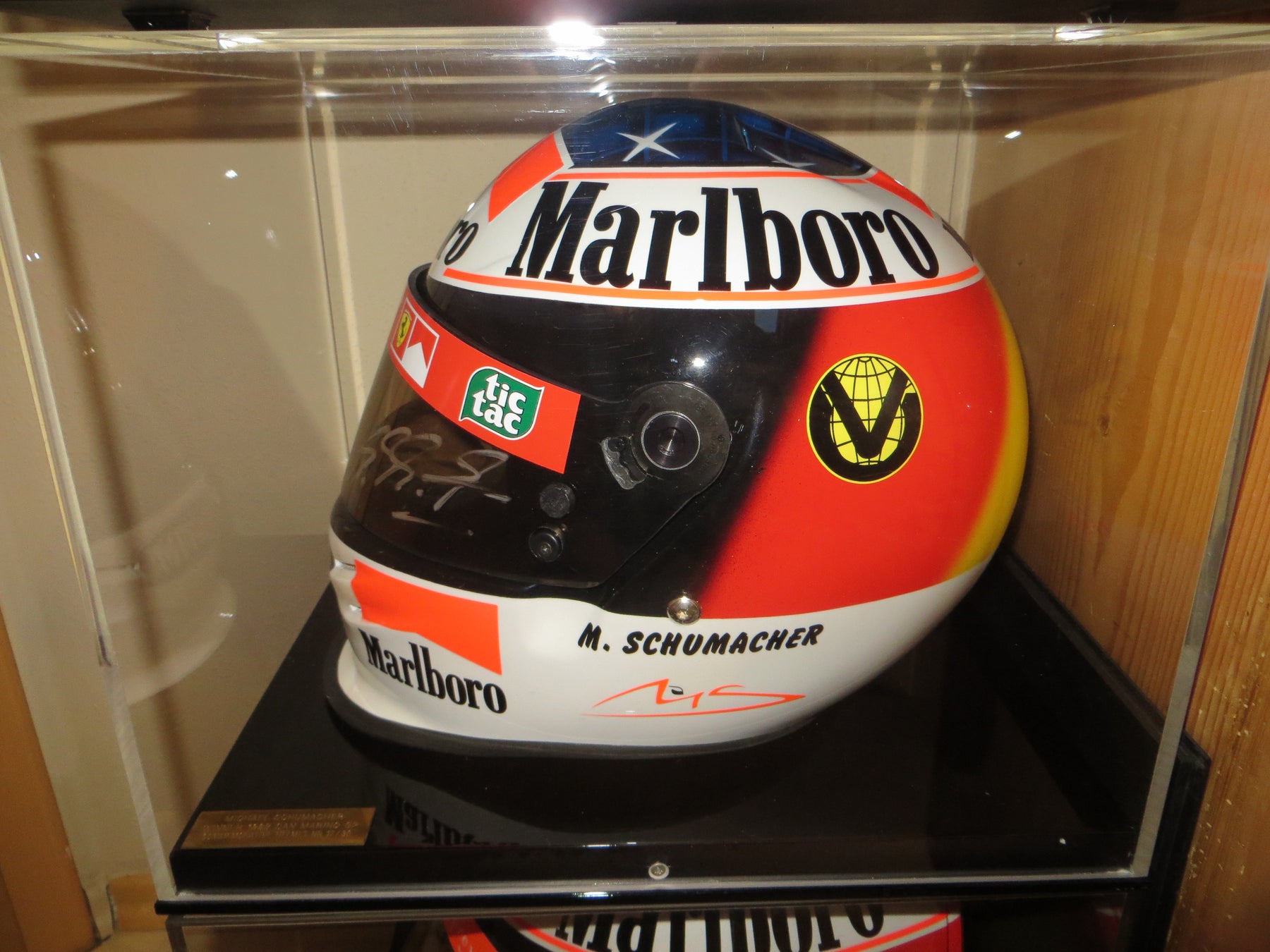 1999 bell m3 helmet 1999 Michael Schumacher Bell replica Helmet signed – Formula 1 Memorabilia
