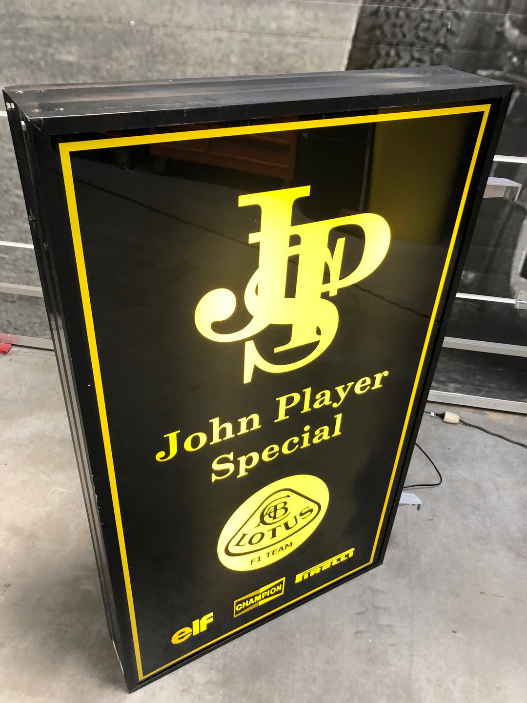JOHN PLAYER SPECIAL — TEAM LOTUS ILLUMINATED DOUBLE-SIDED PADDOCK 