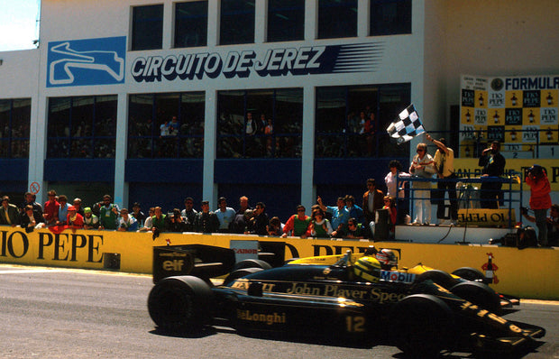 1986 Ayrton Senna MOMO steering wheel - SOLD - - Formula 1 Memorabilia