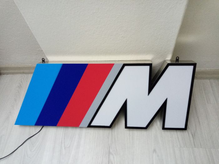 2000s BMW M Power illuminated sign – Formula 1 Memorabilia
